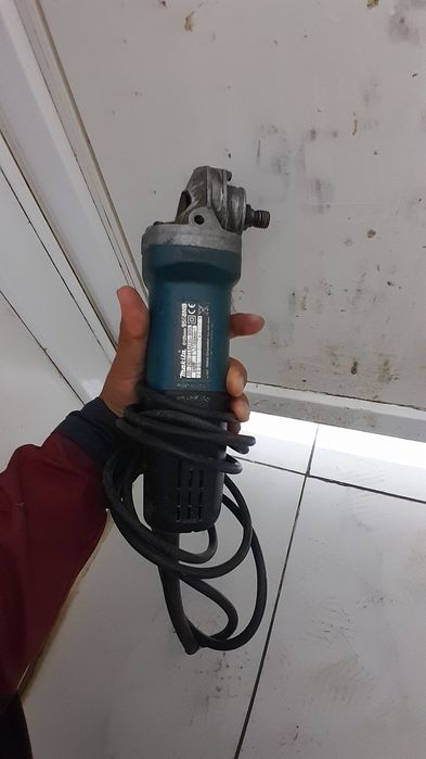 Болгарка макита  продам
