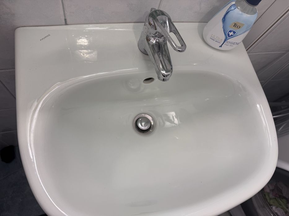 Санитарен порцелан - мивка и моноблок