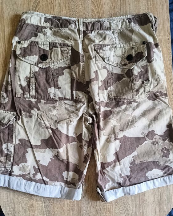 Мъжки къси дънки / панталони (34, 36)