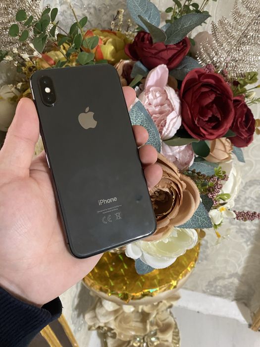 Поодам телефон Айфон Х