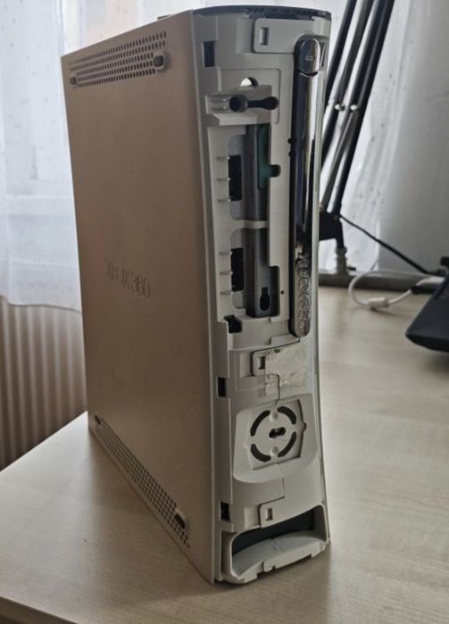 Xbox 360-varianta fat A/V