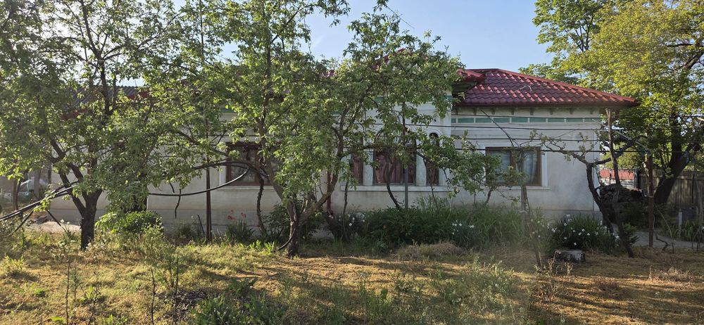 Vând casă si teren 3.444 mp intravilan, 2 deschideri stradale – Agighiol
