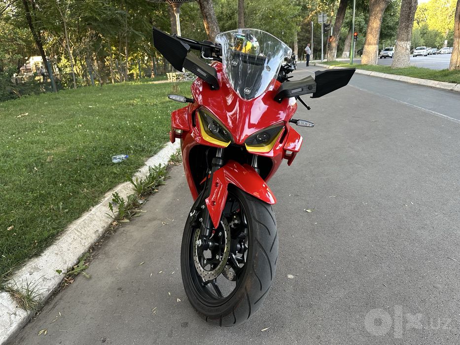 Moto Dugaco Avenus RR