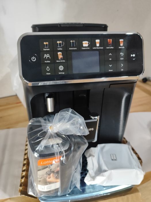 Espressor automat Philips Seria 5500
