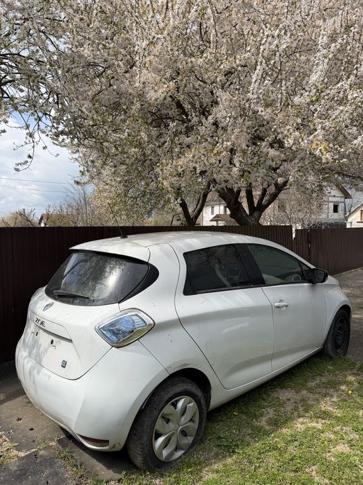 Dezmembrez Renault Zoe
