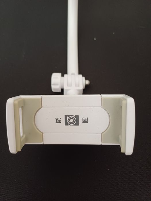 Держатель телефона для штатива.