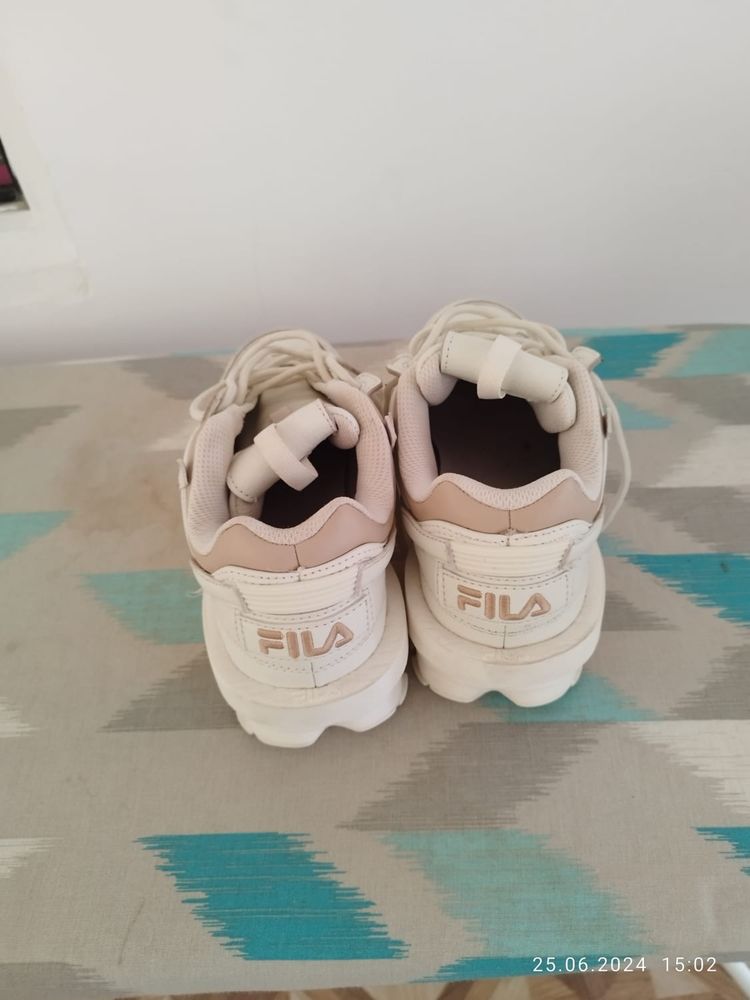 Adidas dama FILA Crem Marimea 38 Craiova OLX.ro