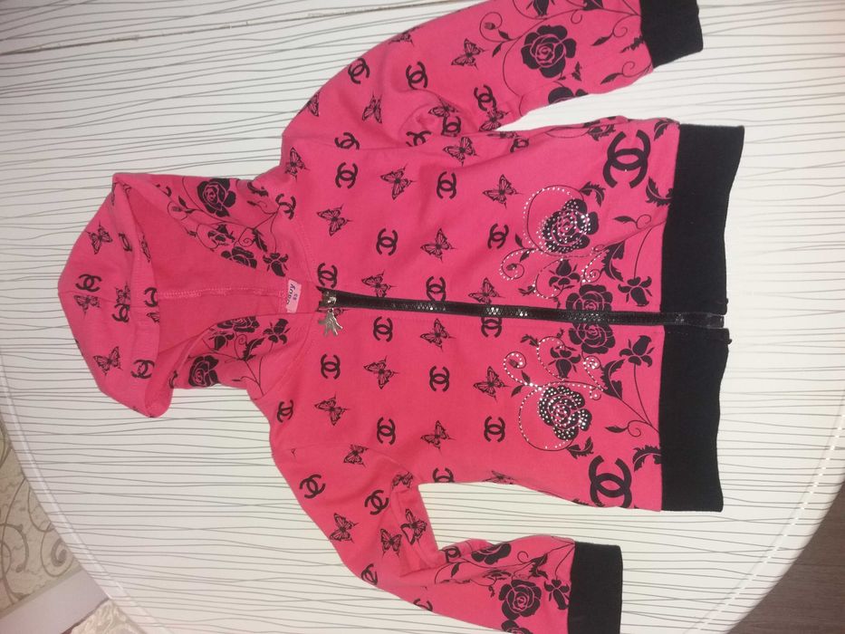 Спортивная кофточка для девочки