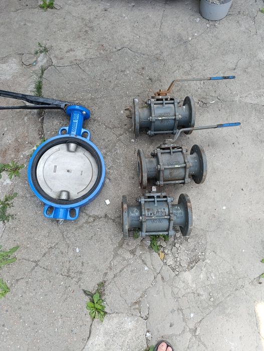 Продам краны pn 16 dn300.pn16 dn80