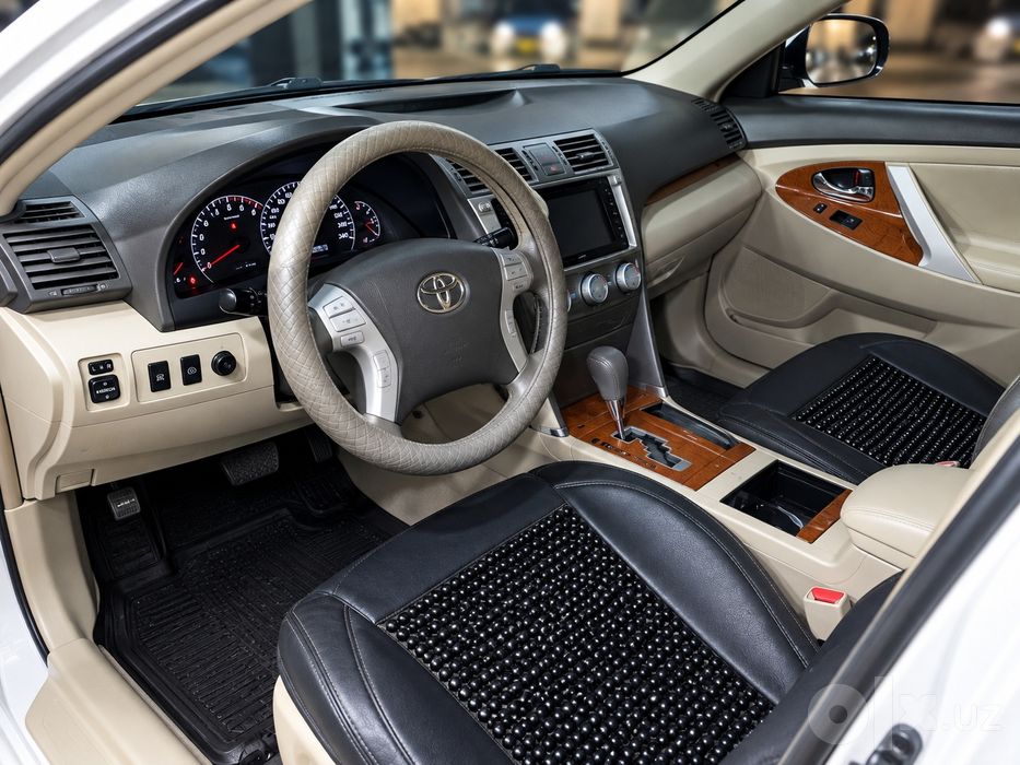 Toyota camry 40.