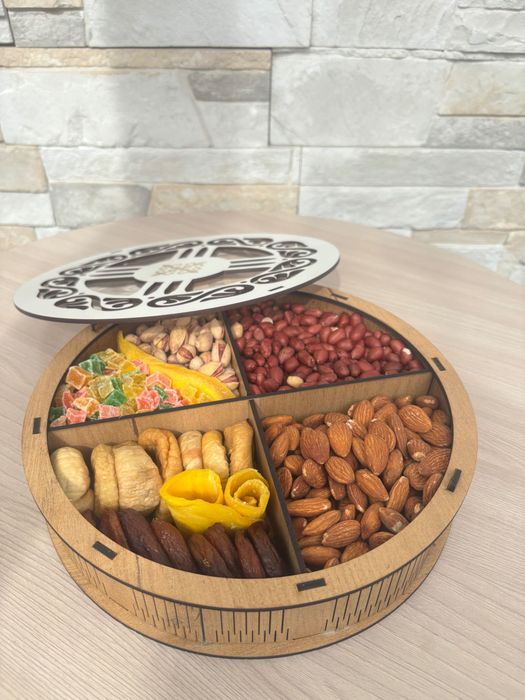 Бокс из сухофруктов