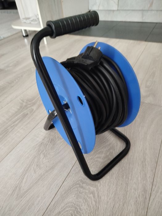 Удленитель на катушке