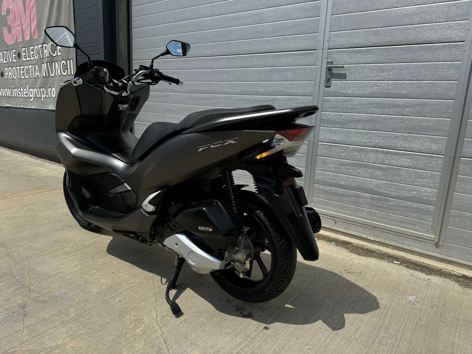 FunMoto vinde Honda PCX 125cm 2019 ABS Permis B