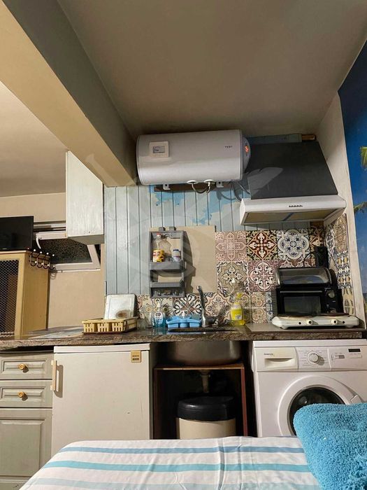 Дава се под наем Едностаен апартамент в Бургас, Център - 20 кв.м за 199.41 € - Снимка #1