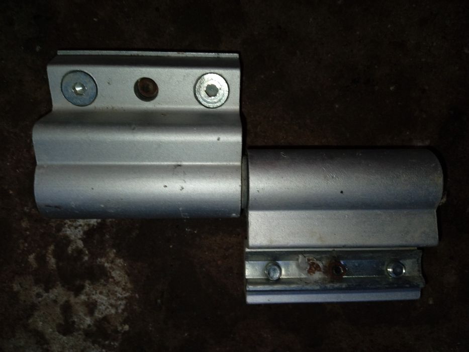 Петля алюминевой двери