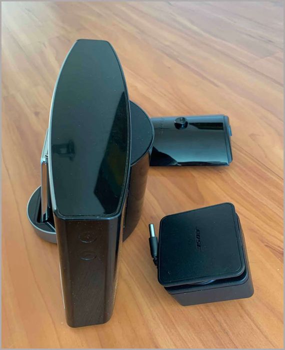 Bose SoundDock протаиивная колонка