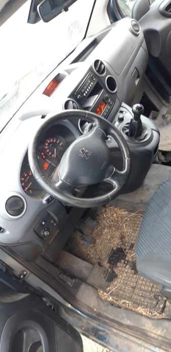 Пежо Партнер 1.6 хди на части