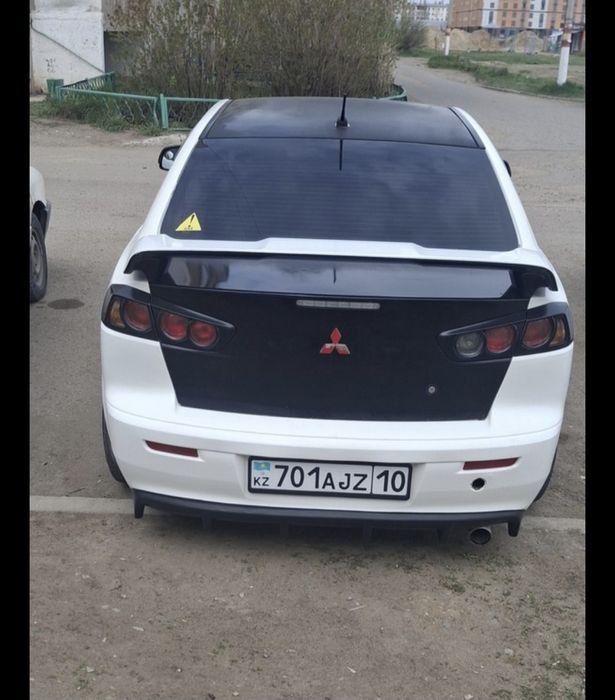 Митсубиси лансер 10