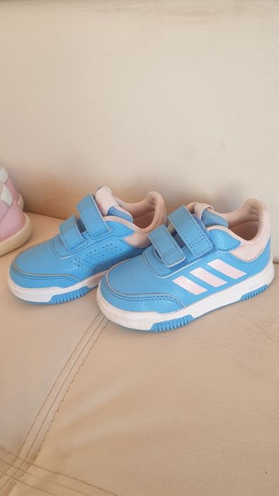 Маратонки адидас и clibee