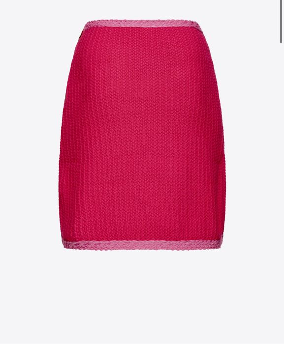 Нова пола Pinko букле