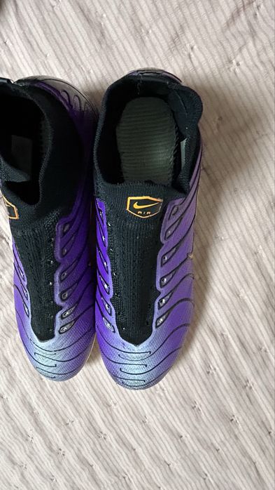 Продам бутсы air zoom