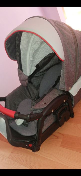 Продам коляску adamex