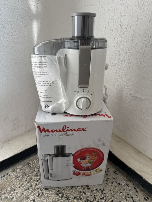 Сокоизтисквачка Moulinex JU3701 Frutelia+ 350W, 2 Скорости, 950 ml Контейнер за Пулпа, Цитрус Преса!