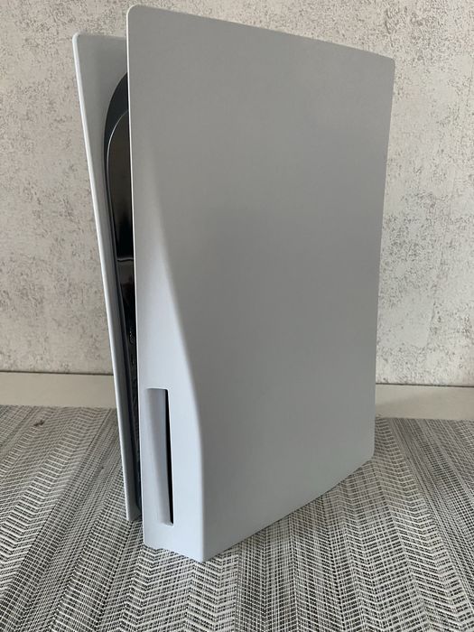 PS5 Disc Edition+ FIFA 20