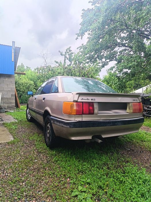 Продам Audi 90 1987г