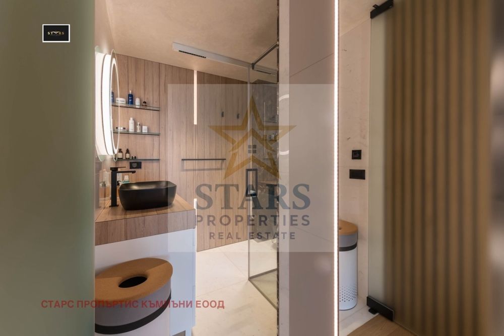 Продажба 3-стаен гр. Варна - к.к. Св.Св. Константин и Елена 138m²