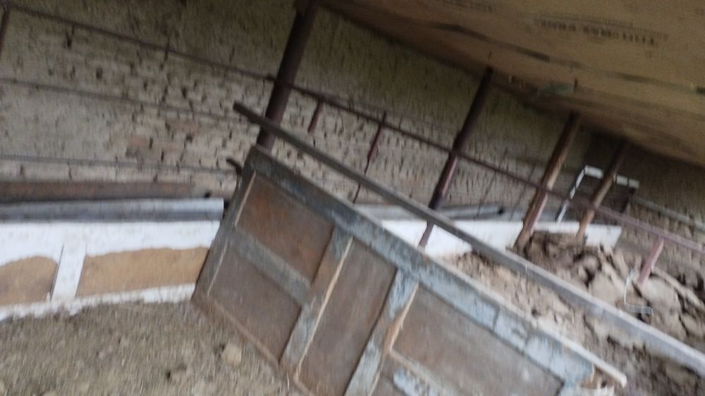 Продам қой қора срочно