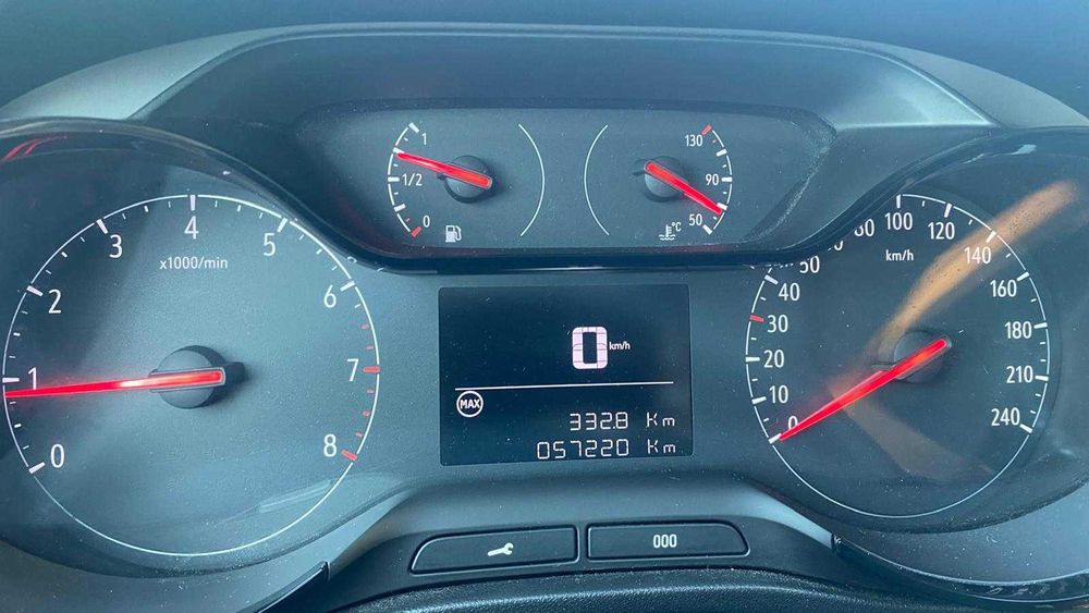Opel Crossland X 1199 cm* 96 KW E6 57000 km 2019