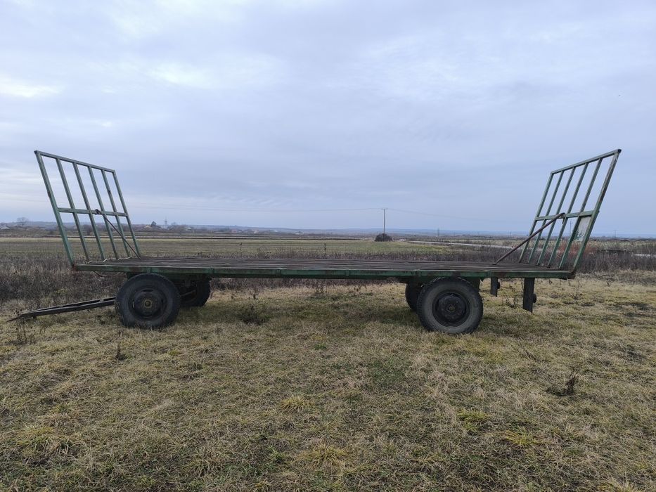 Trailer pentru baloti