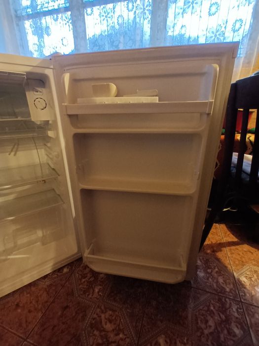 Frigider Heinner, dimensiuni, inaltime 100, lățime 0.50