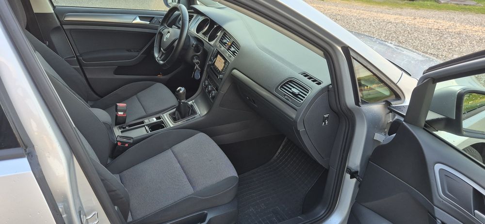 VW GOLF 1.6TDI 180.000km