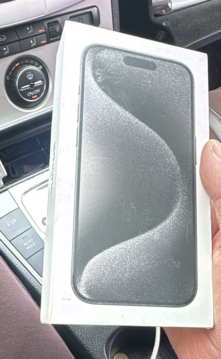 Продам iphone 15 pro 128