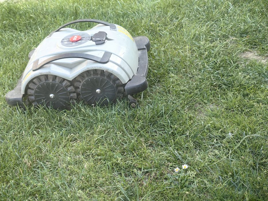 Robot de tuns gazon Wiper 
Se