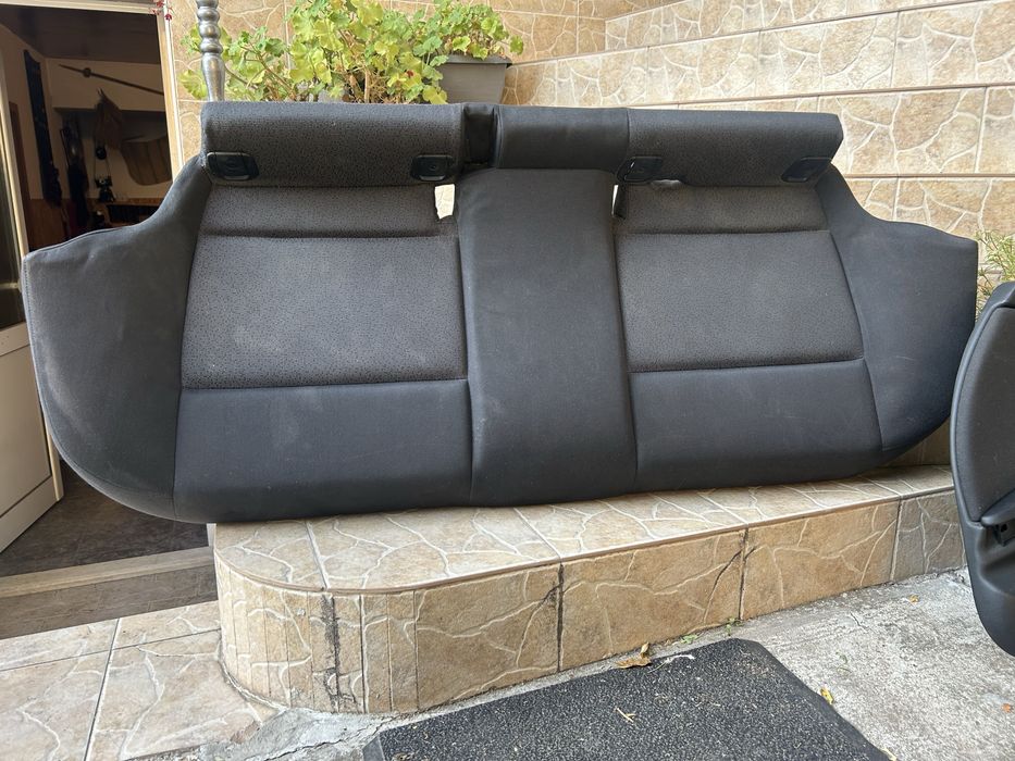 Салон за БМВ BMW E90