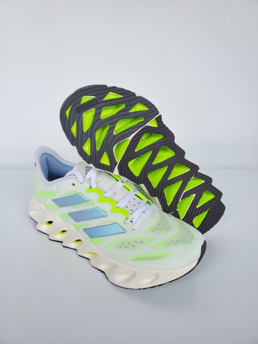 Кроссовки Adidas Switch FWD