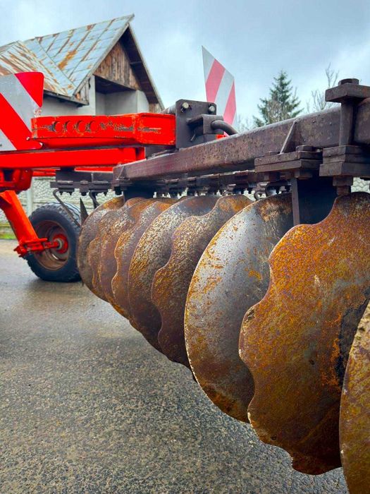 Disc greu semigreu RAZOL 4 ,2 m an 2012 Pliabil cu 38 discuri Kuhn Discover XM Souchu Pinet Gregoire Besson Quivogne Lemken Kuhn Hardi Rabewerk Fiat