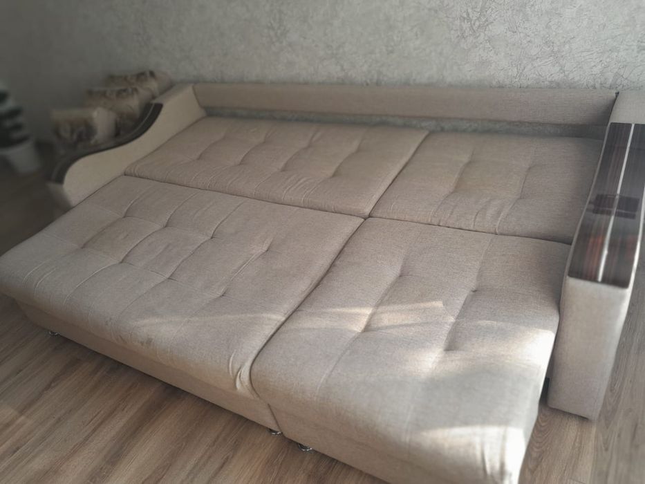 Продам диван в отличном состоянии