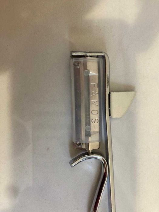 cutit curatare profesională pentru curățat legume și fructe – nouă