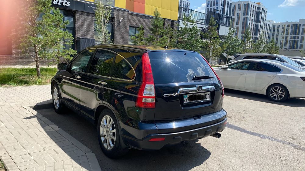 Продам автомобиль Honda CR-V