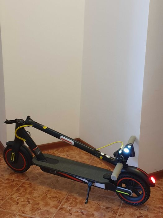 Vand Trotineta electrica LEXGO R9X Pro