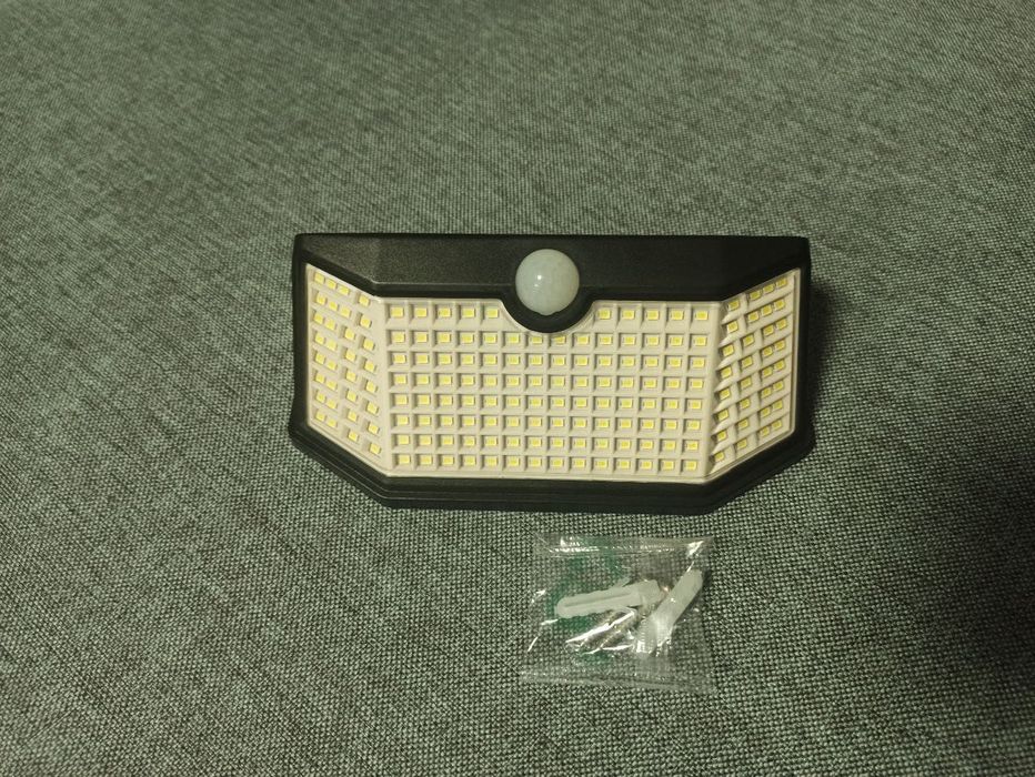 Солнечные светильники для двора/сада. Новое. Из США