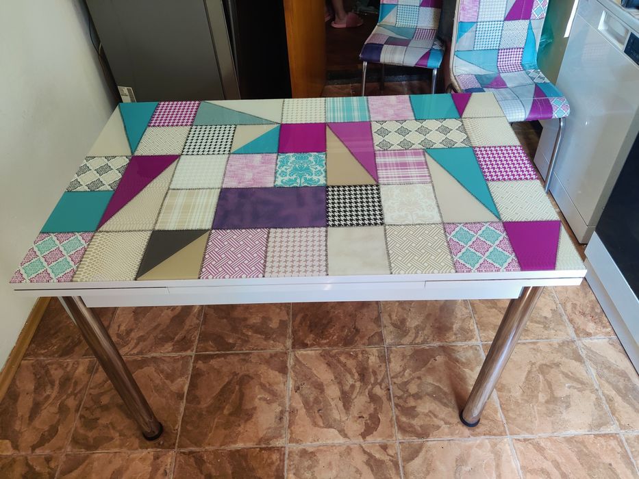 Masă de bucătărie extensibila sticlă