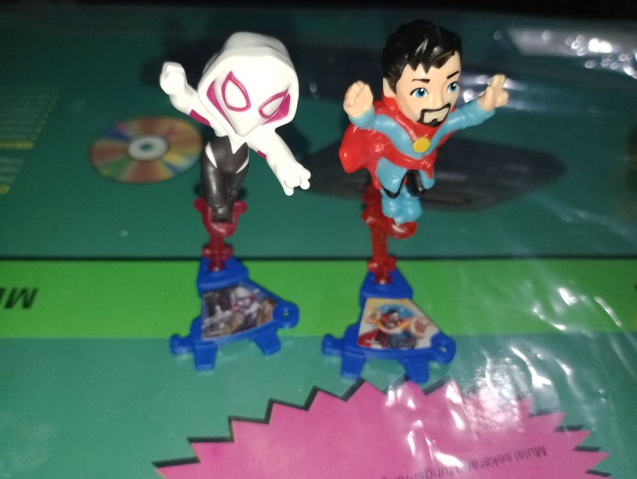 Фигурки Киндер Марвел