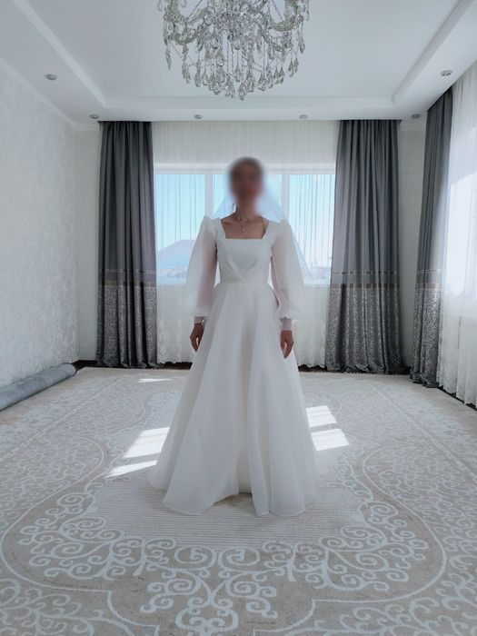 Продам свадебный платья