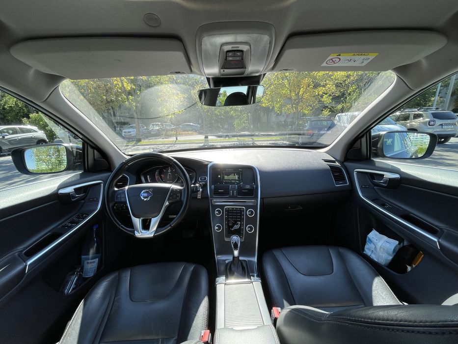 VOLVO XC60 2015 — imagine 5