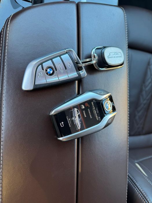 BMW 530e 320 CP Individual